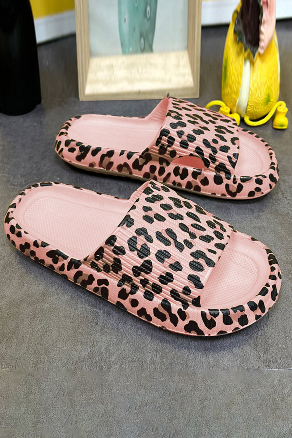 Leopard Print Thick Sole Slip On Slippers