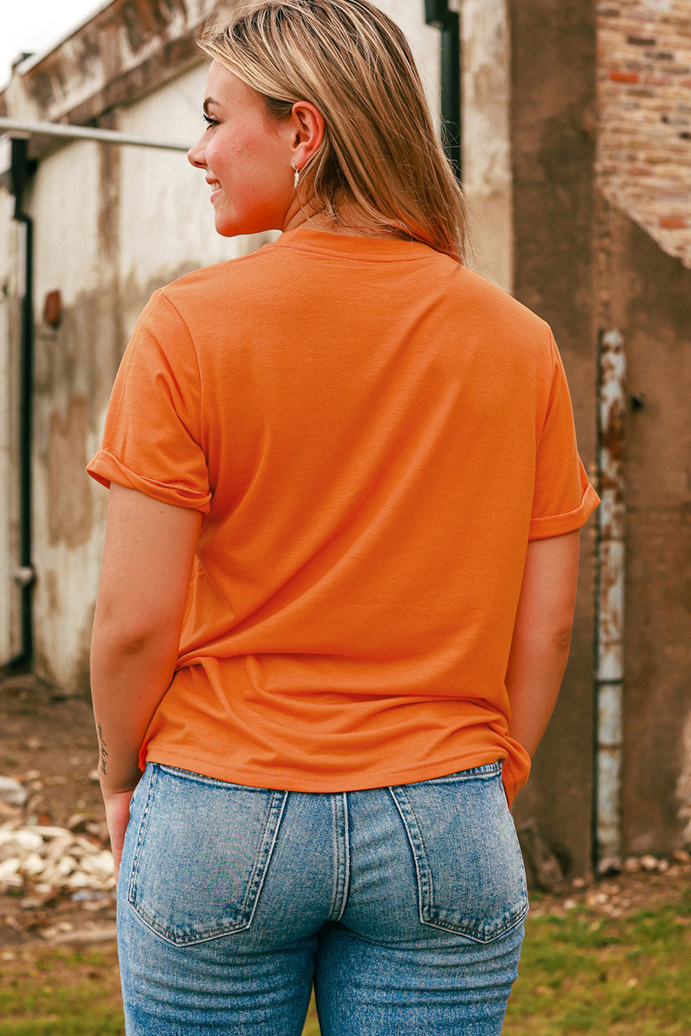 T-shirt de mode quotidienne à graphique de citrouille léopard orange