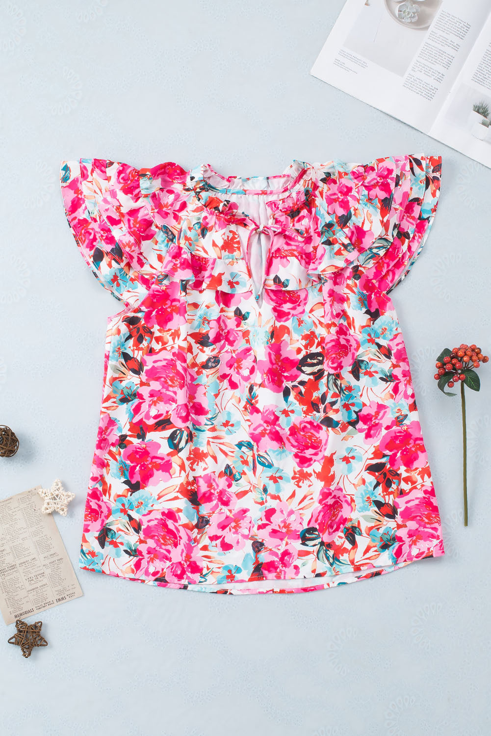 Blouse à imprimé floral et manches flottantes à volants roses