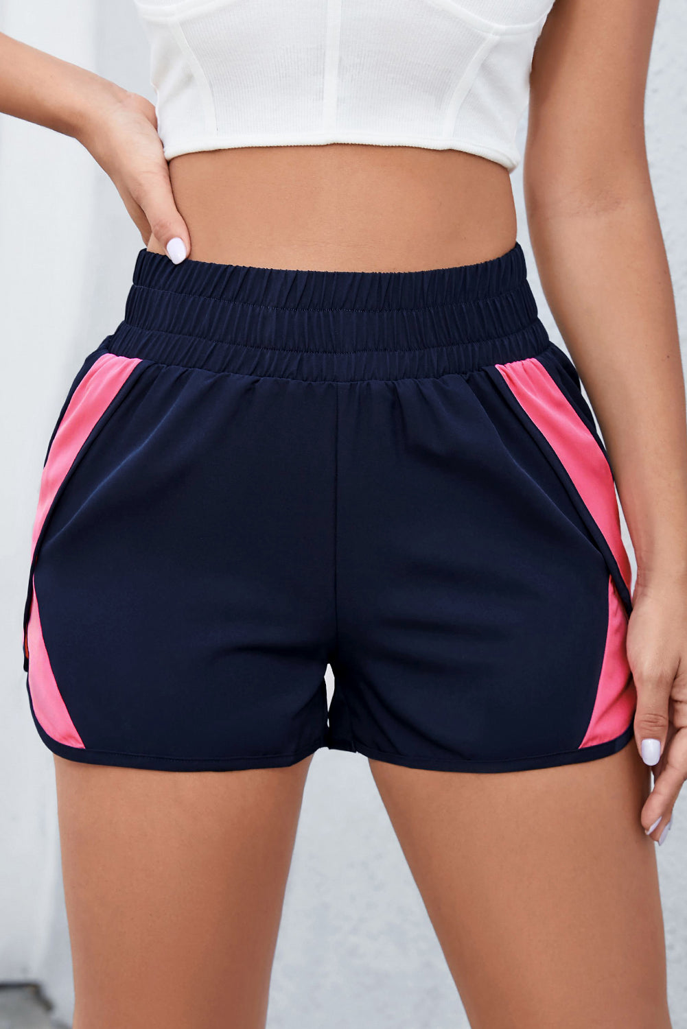 Short de sport smocké bleu à taille élastique 