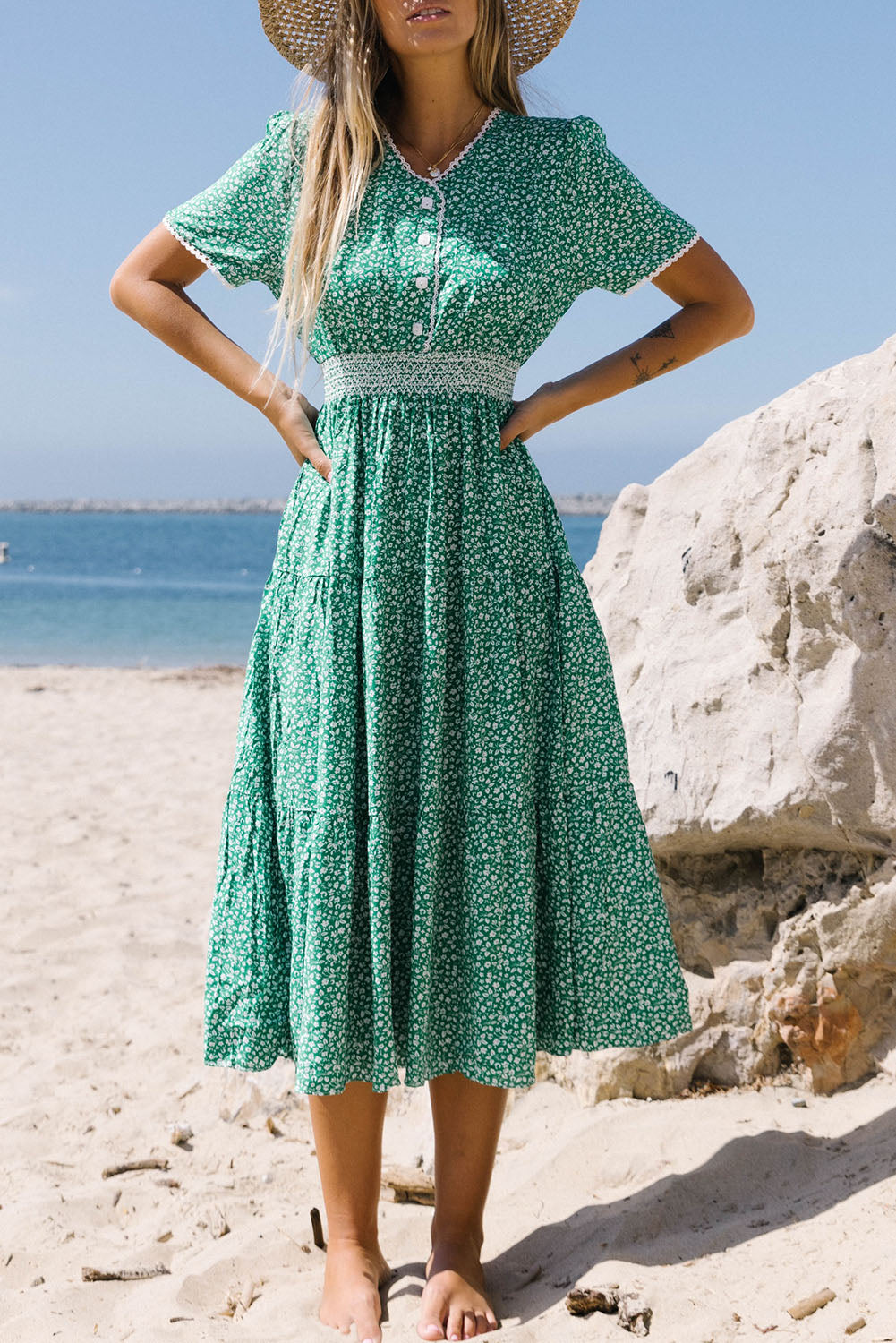 Robe midi évasée taille haute en dentelle à imprimé floral vert