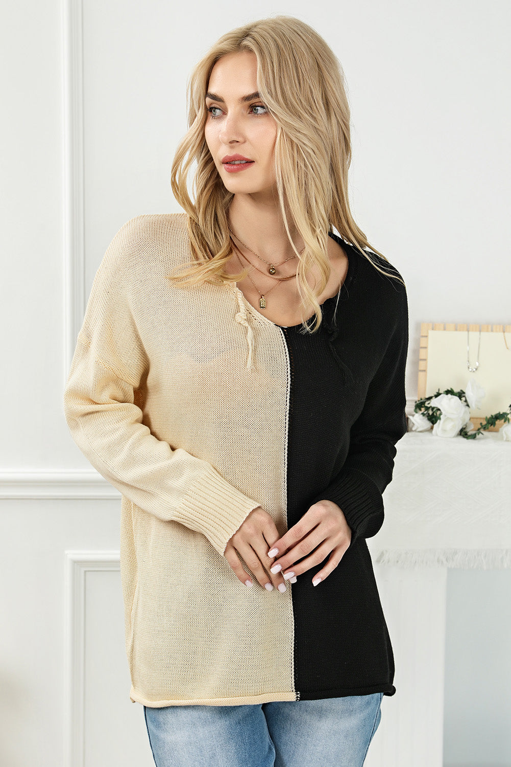 2-tone Color Block Raw Edge V Neck Sweater