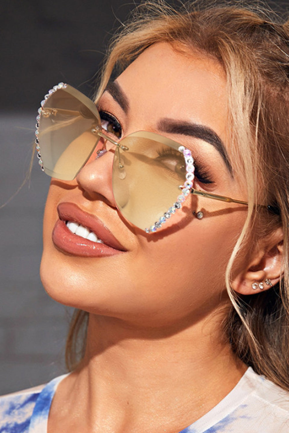 Rhinestone Trim Rimless Sunglasses