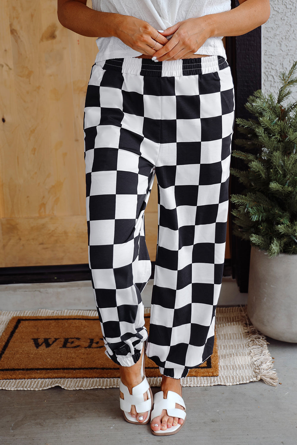 Black Checkerboard Elastic Waist Pocketed Joggers