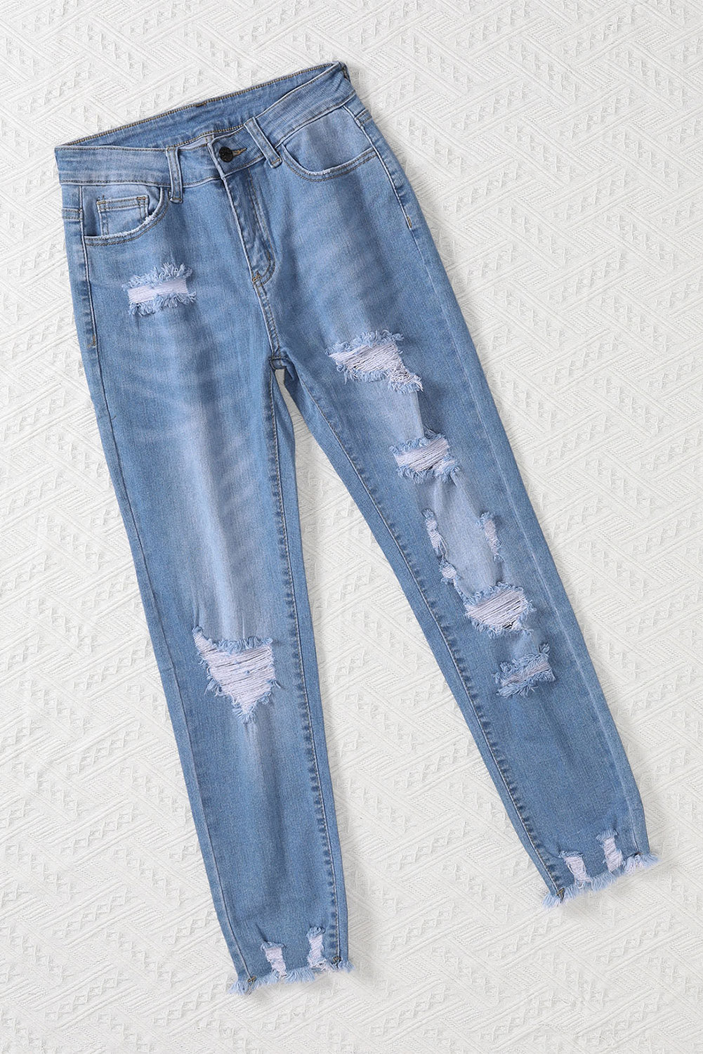 Pantalon en jean boyfriend bleu clair effet vieilli