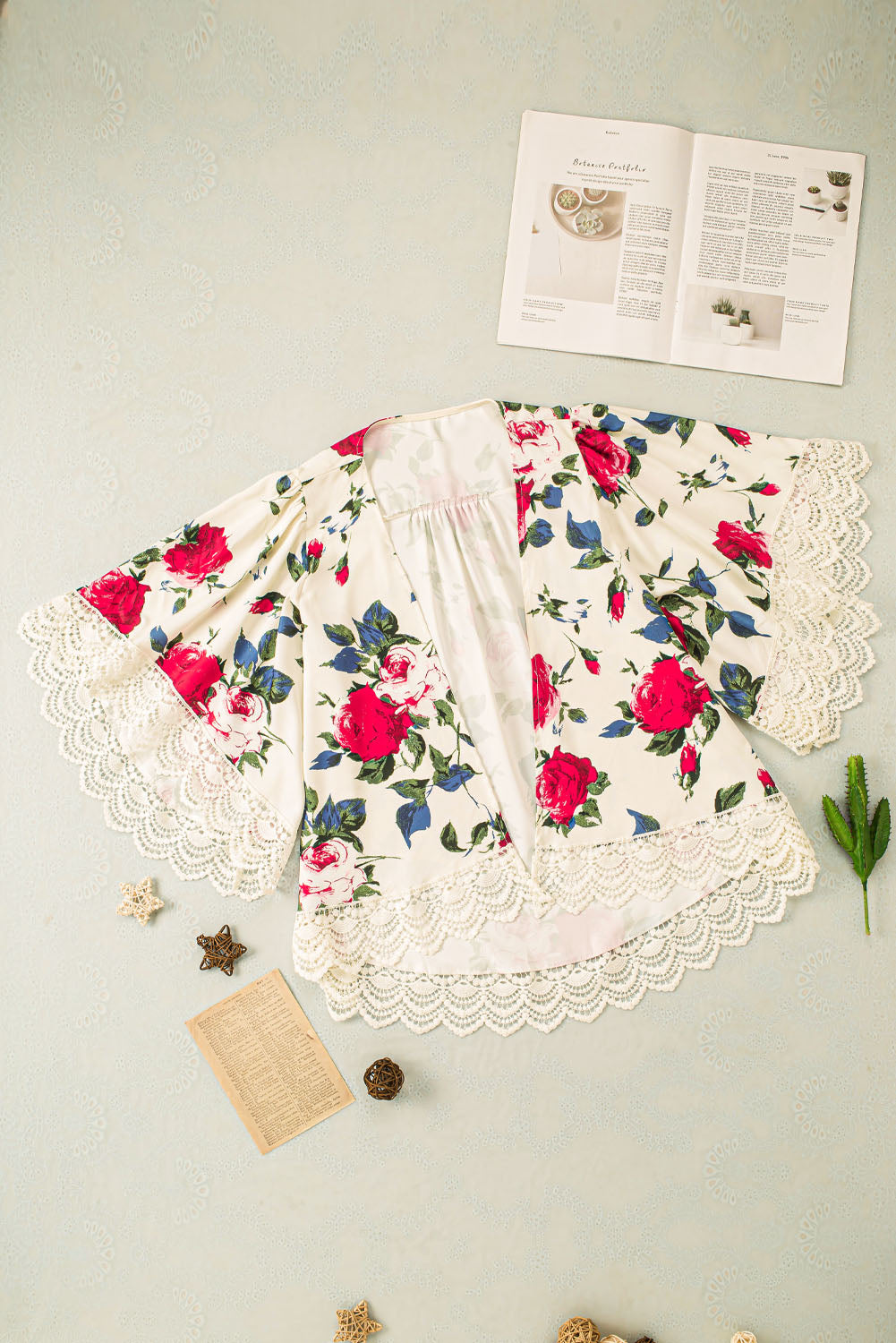 Floral Print Scalloped Lace Splicing Kimono