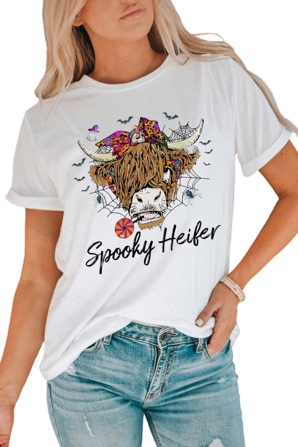 T-shirt blanc avec image de génisse effrayante pour Halloween