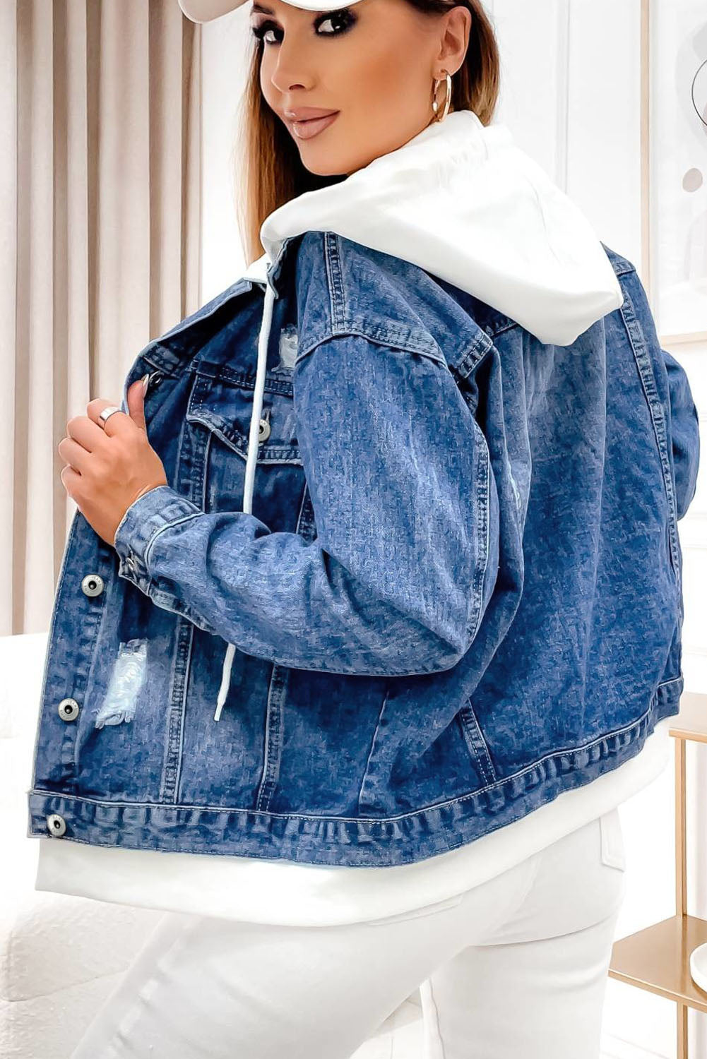 Distressed Contrast Hooded Denim Jacket with Pockets