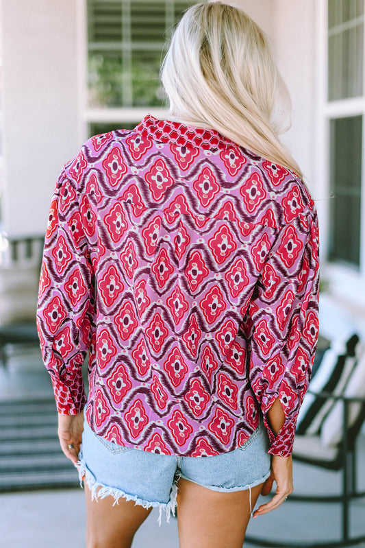 Chemise boutonnée à manches longues et imprimé abstrait rose