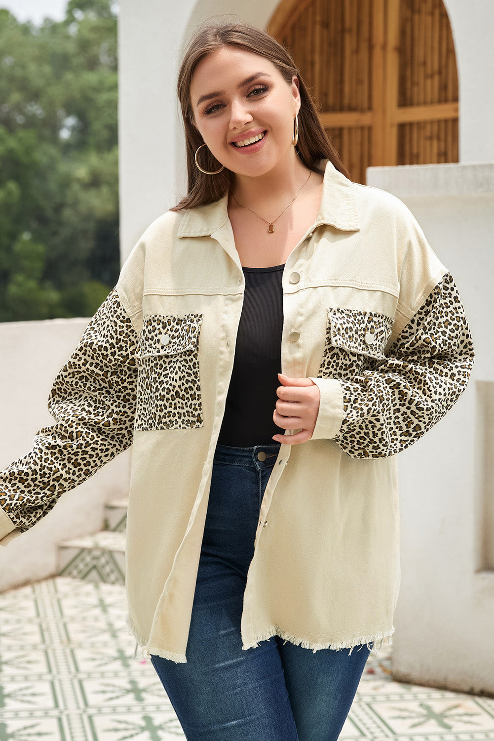 Plus Size Leopard Sleeve Raw Hem Denim Jacket