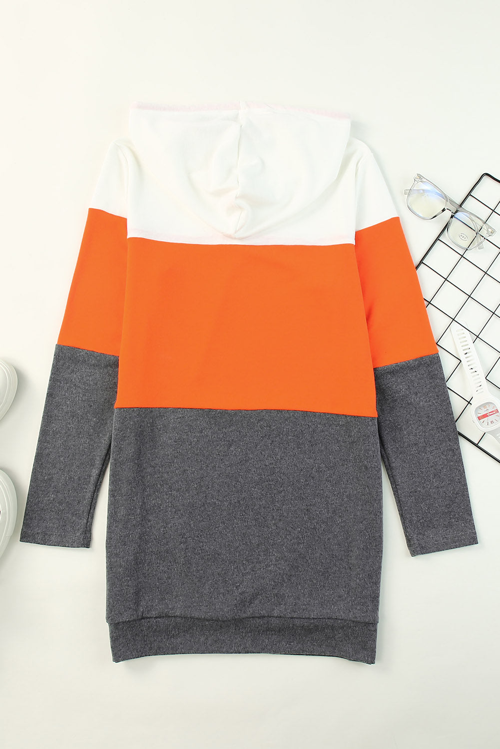 Robe à capuche grise color block avec poche kangourou