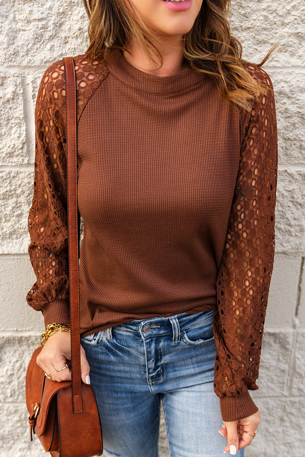 Haut en tricot gaufré à manches longues contrasté en dentelle marron