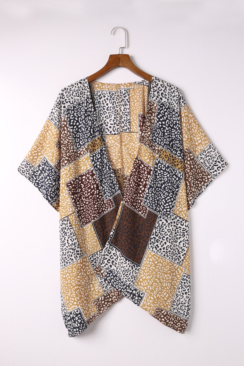 Kimono léopard marron ouvert sur le devant avec bloc de couleur