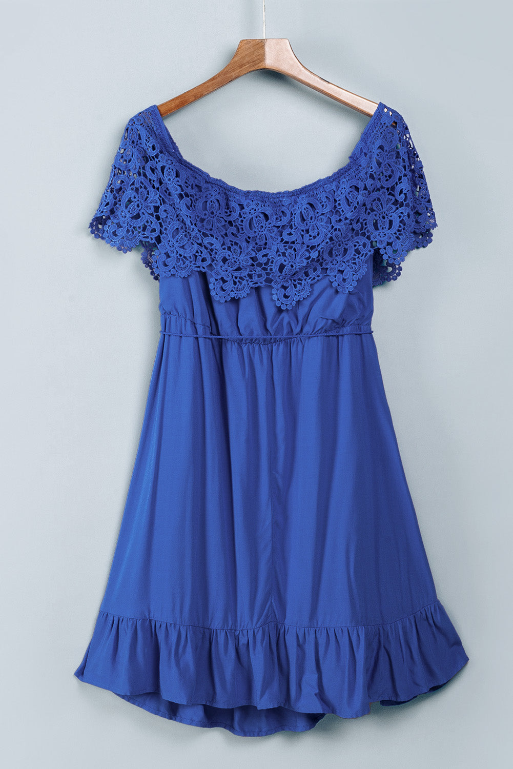 Robe bleue à épaules dénudées et manches en dentelle, grande taille