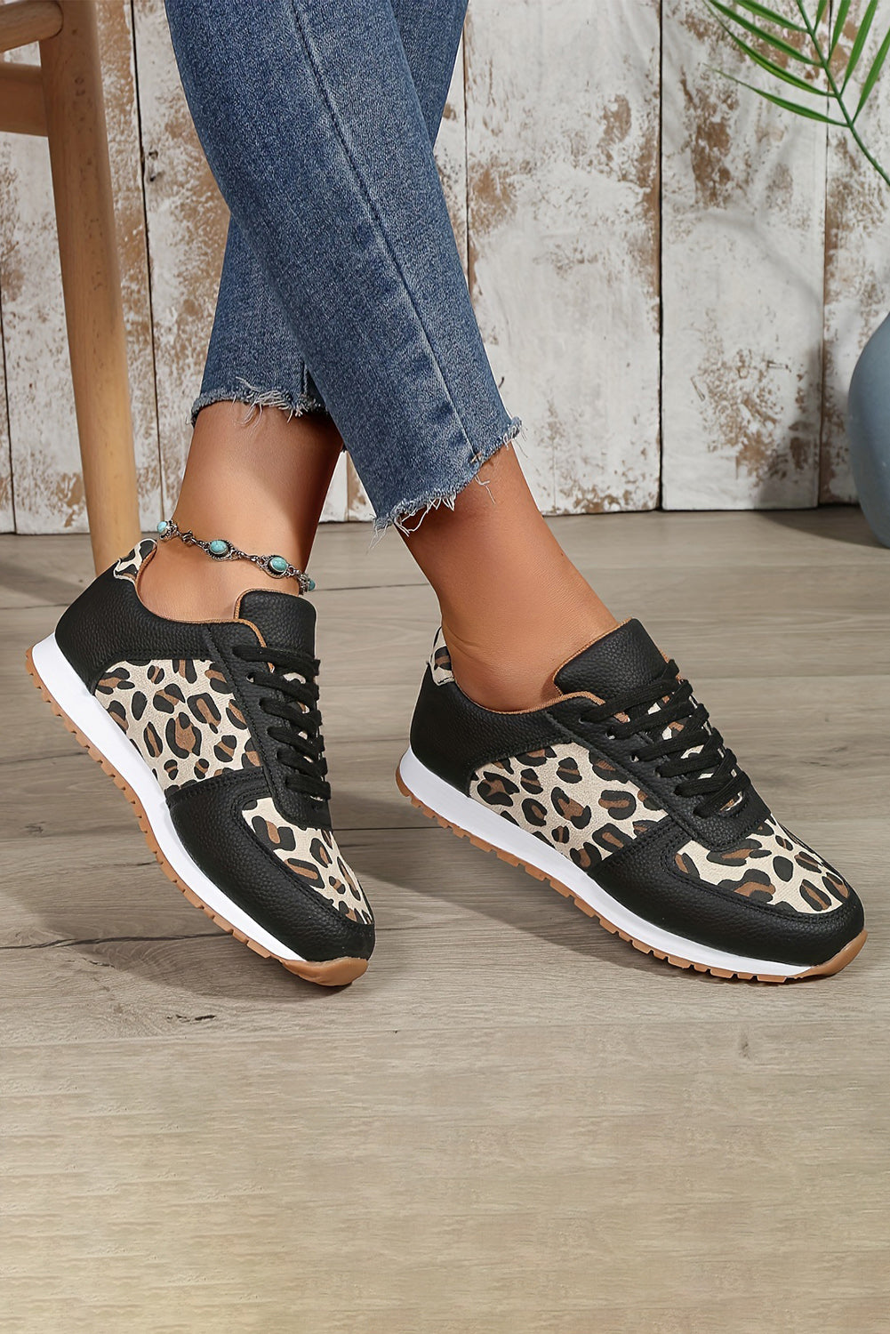 Casual Leopard PU Patchwork Lace up Sneakers