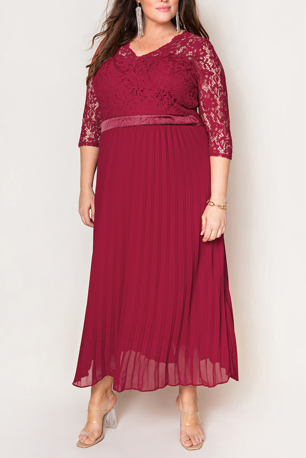 Lace Scalloped V Neck 3/4 Sleeves Pleated Tulle Plus Maxi Dress