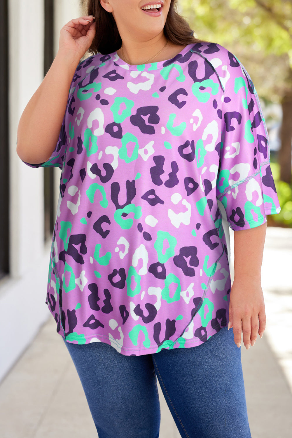 T-shirt à manches courtes Rose Leopard Kiss imprimé de grande taille