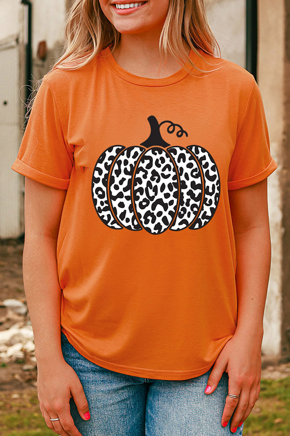 T-shirt de mode quotidienne à graphique de citrouille léopard orange