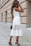 Robe longue blanche sans manches en dentelle au crochet et patchwork