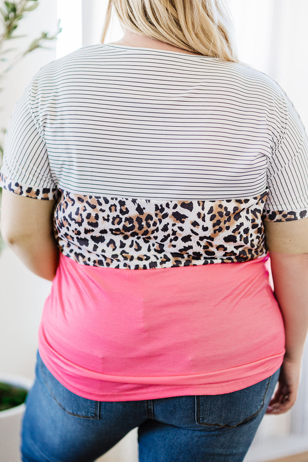 T-shirt léopard rayé rose à blocs de couleurs grande taille