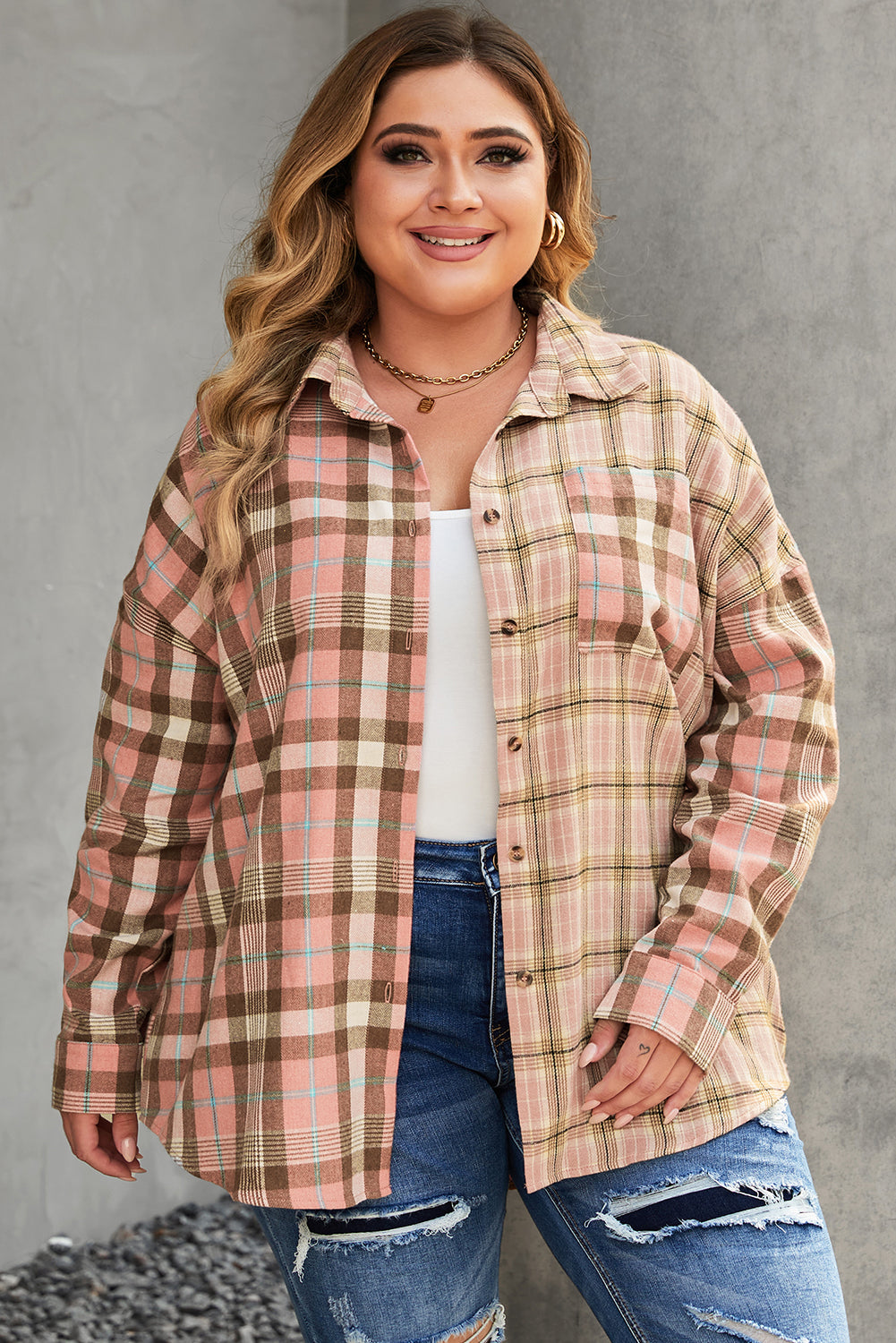 Drop Shoulder Rounded Hem Plaid Pattern Shirt