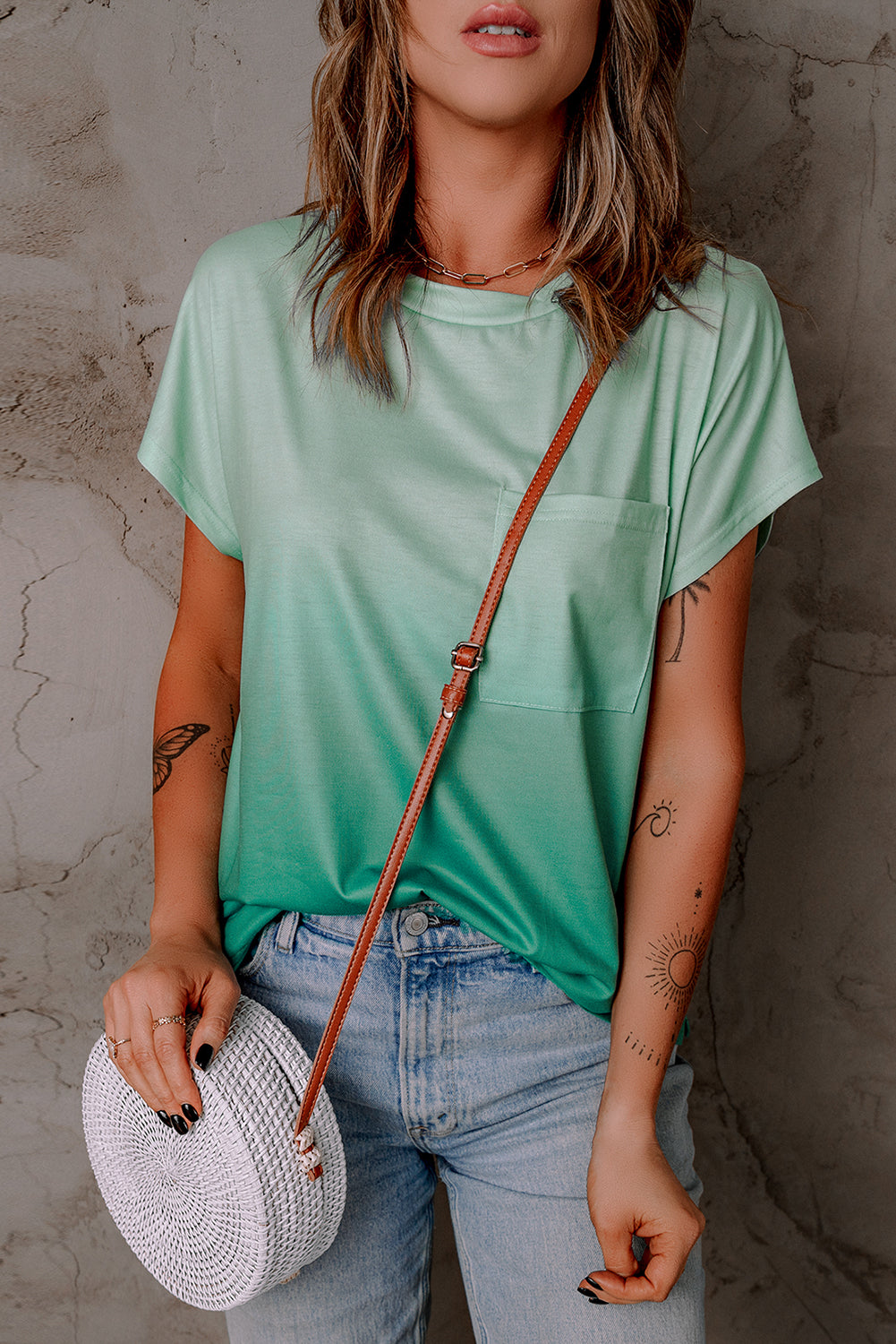 T-shirt à manches courtes de couleur dégradé vert avec poche