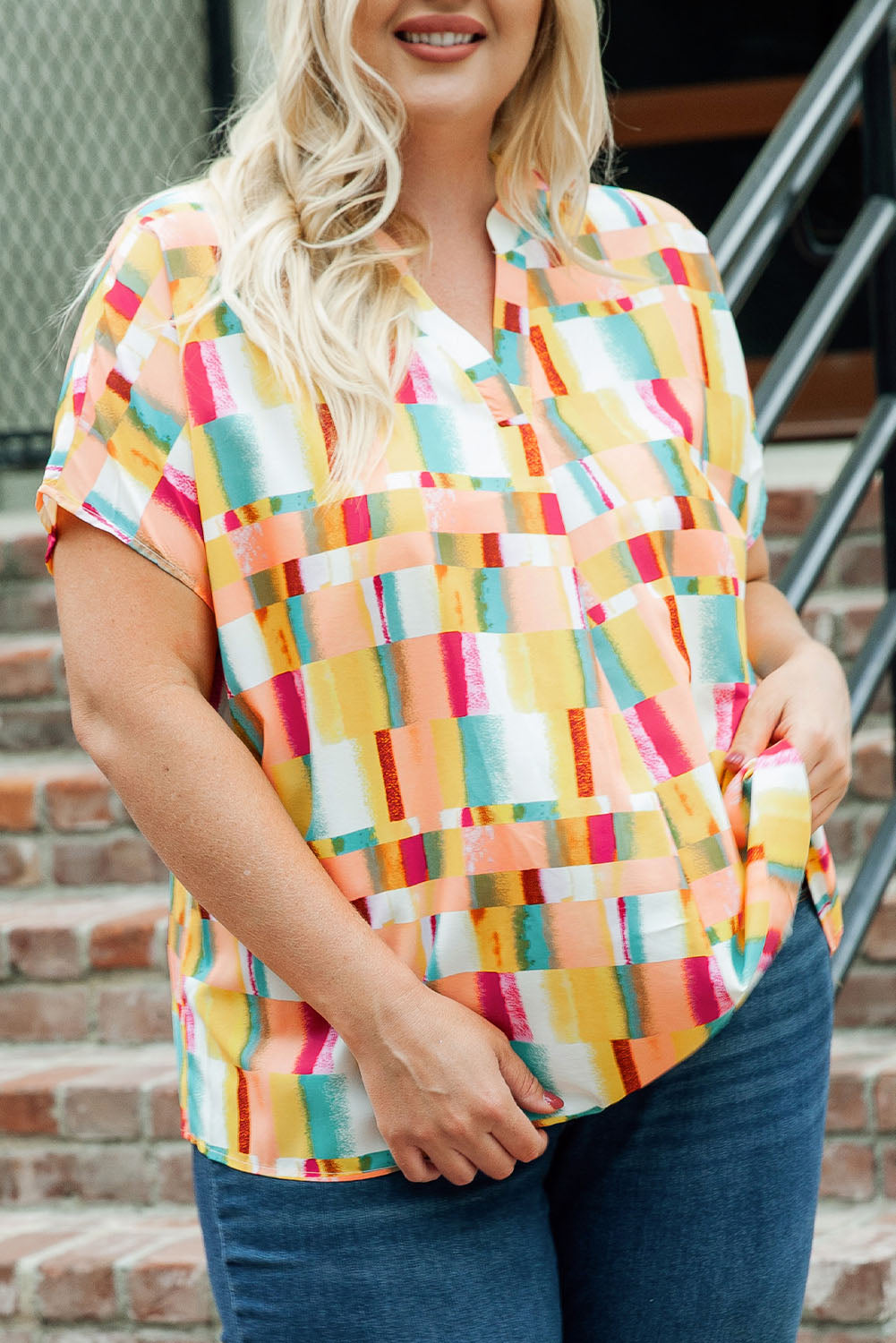 Geometric Print V Neck Plus Size T Shirt