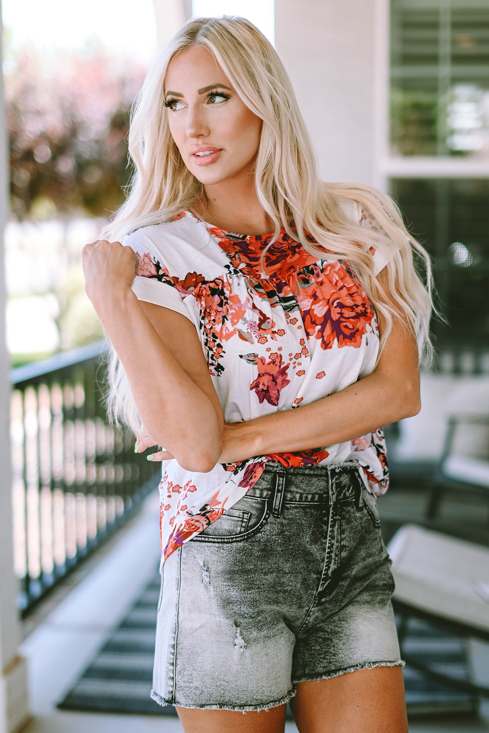 Floral Short Sleeve Round Neck Blouse