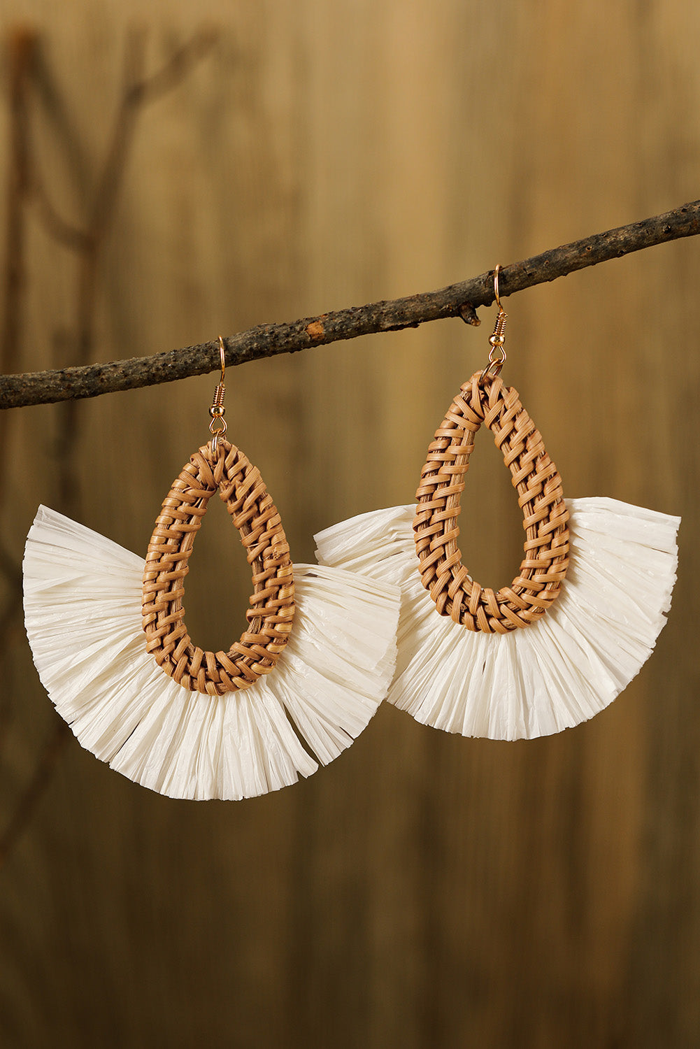 Boucles d'oreilles pendantes tissées en demi-cercle bohème beige