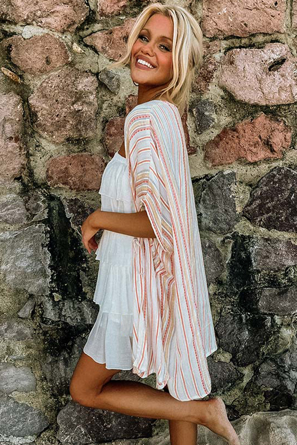 Kimono Boho à lacets et pompons imprimés à rayures