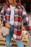 Veste rouge à capuche à carreaux boutonnée sur le devant