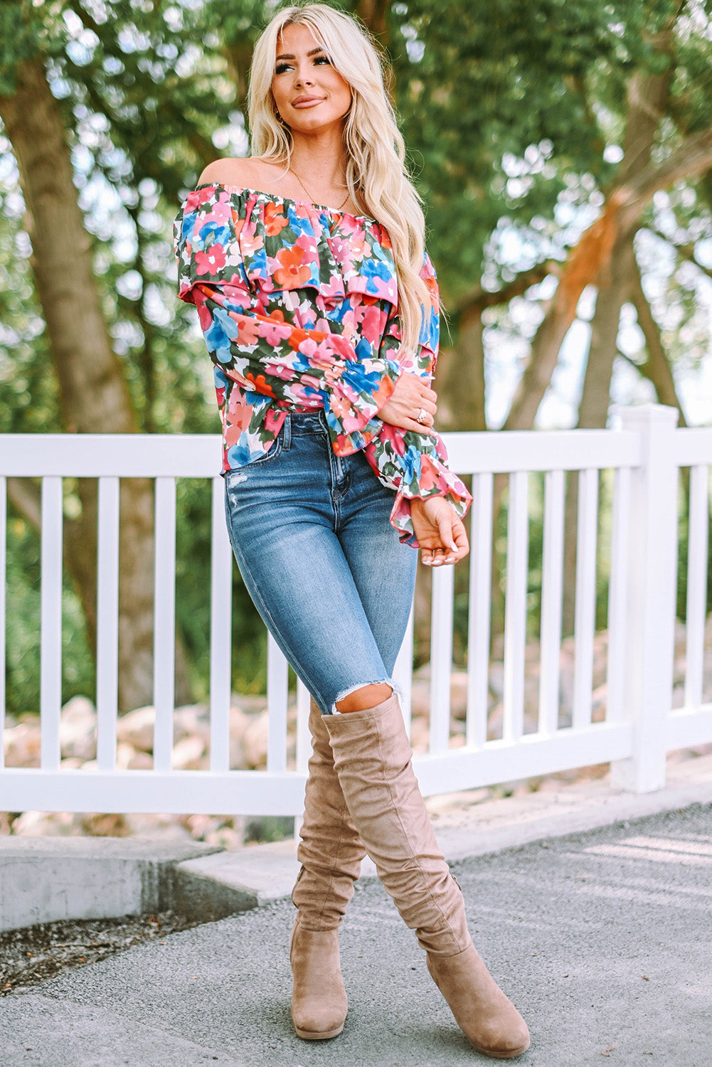 Blouse à épaules dénudées et à volants imprimé floral