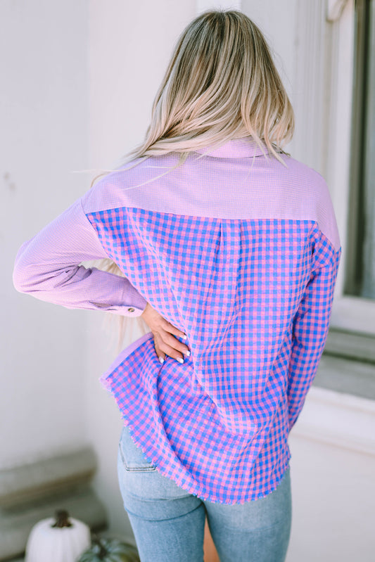 Chemise violette boutonnée à manches longues et poche poitrine à carreaux mélangés