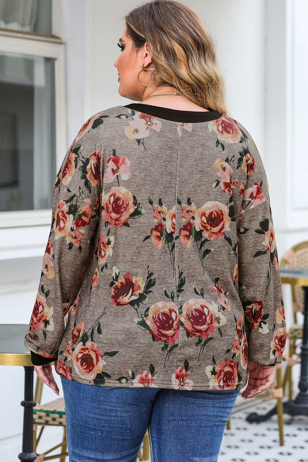 Haut Henley gris à manches longues et à fleurs, grande taille