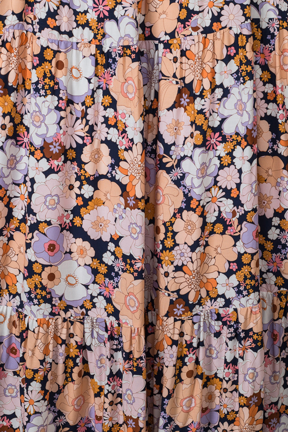 Robe d'été longue multicolore à imprimé floral et dos dégagé