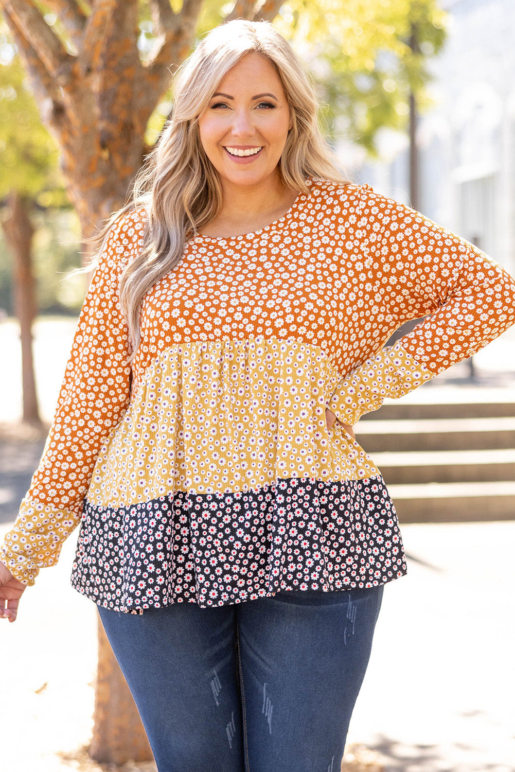 Plus Size Colorblock Blooming Daisy Long Sleeve Flowy Top