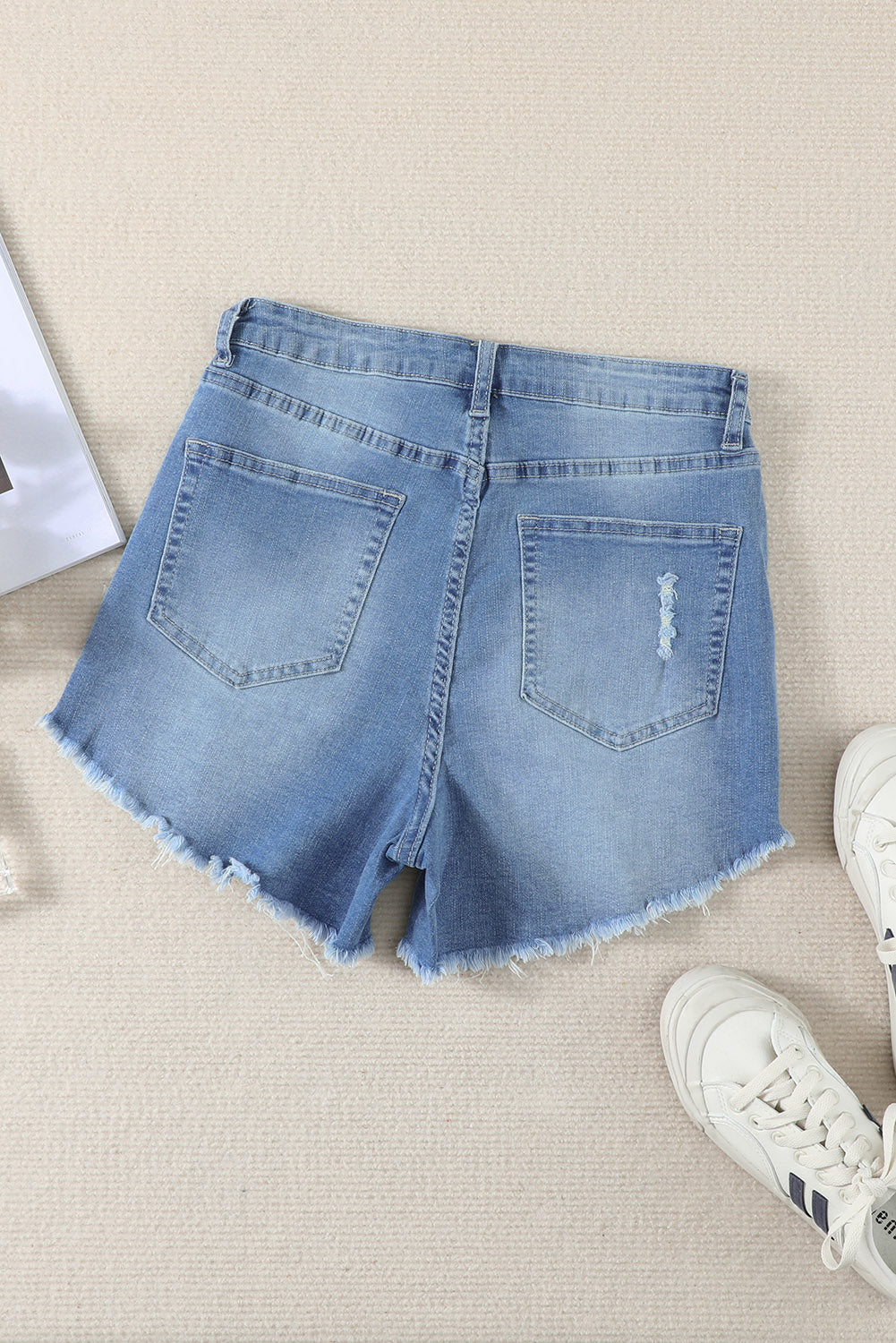 Light Frayed Hem Denim Shorts