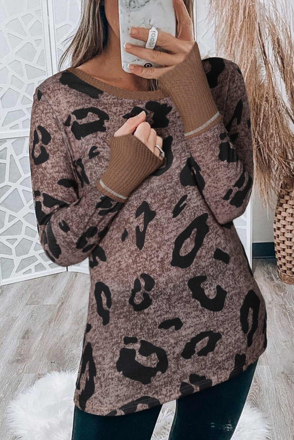 Leopard Spling Thumbhole Long Sleeve Top