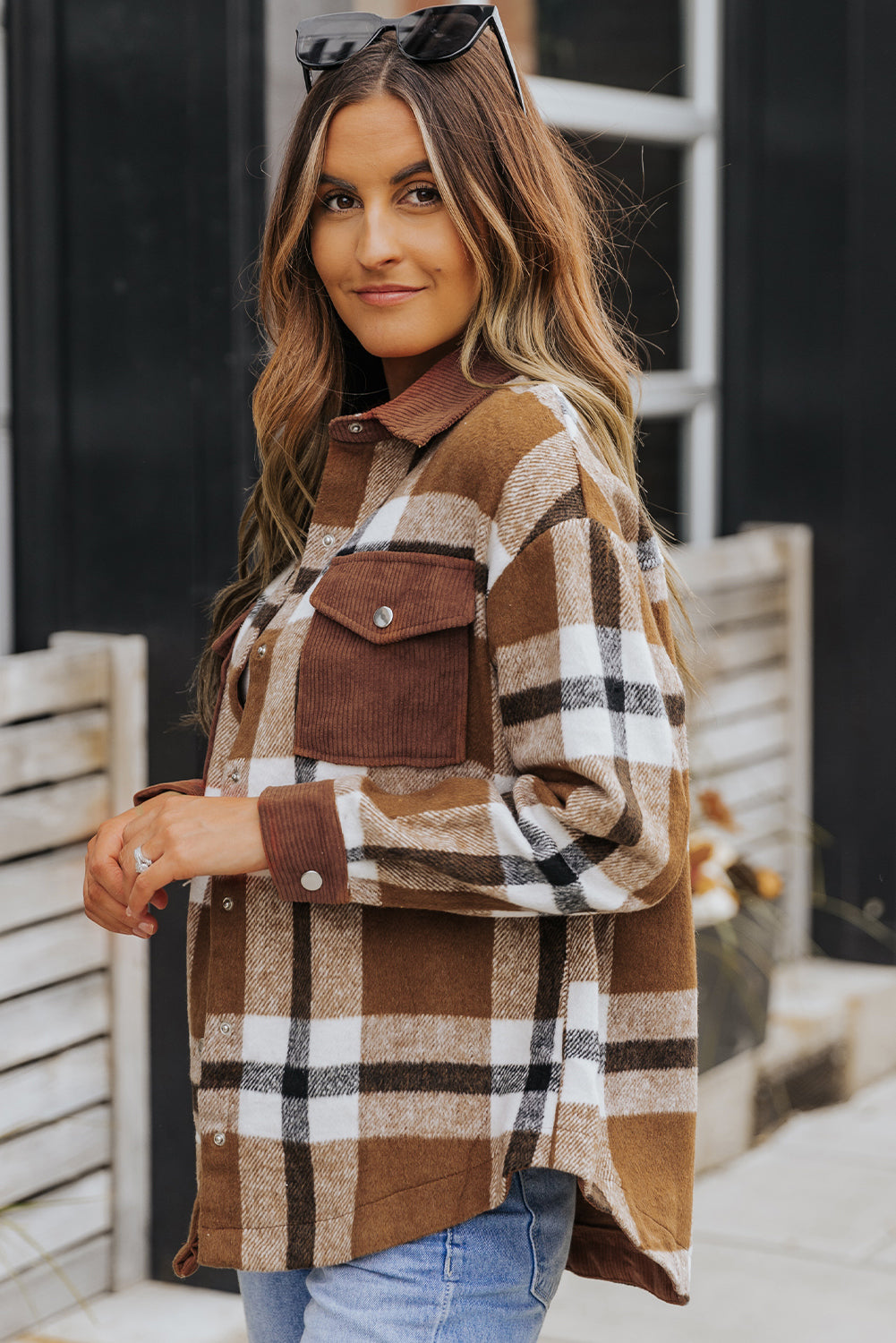 Veste-chemise à carreaux boutonnée et avec poches marron