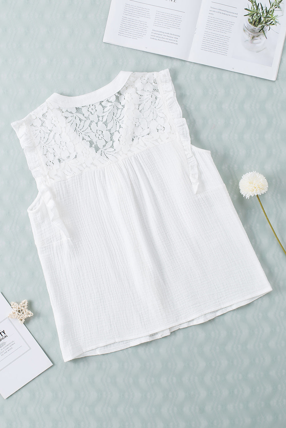 Chemise sans manches texturée au crochet en dentelle florale blanche