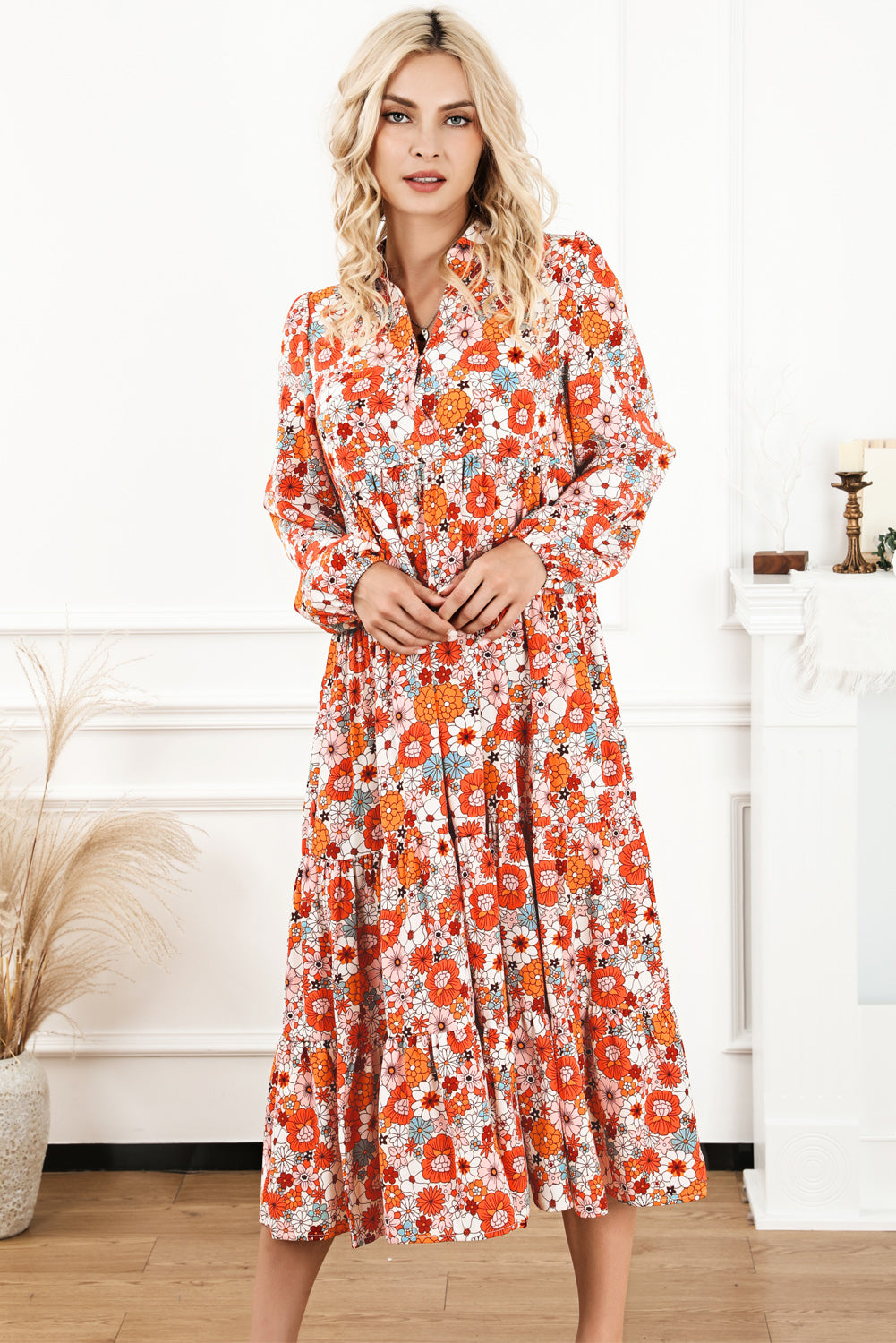 Robe bohème multicolore à col floral et manches longues à volants