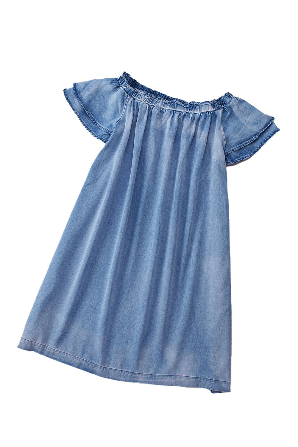 Robe en chambray bleu ciel à épaules dénudées et manches à volants