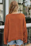 Pull ample marron à manches larges et épaules tombantes