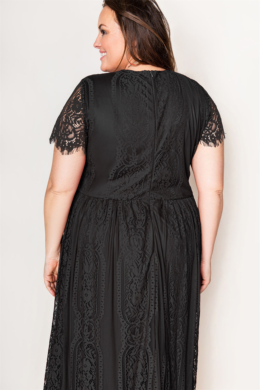 Eyelash Lace Short Sleeve Curvy Maxi Dress