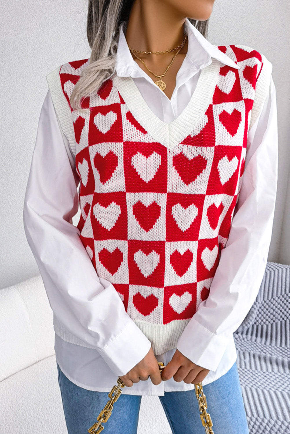 Gilet pull à motif coeur à carreaux rouge 