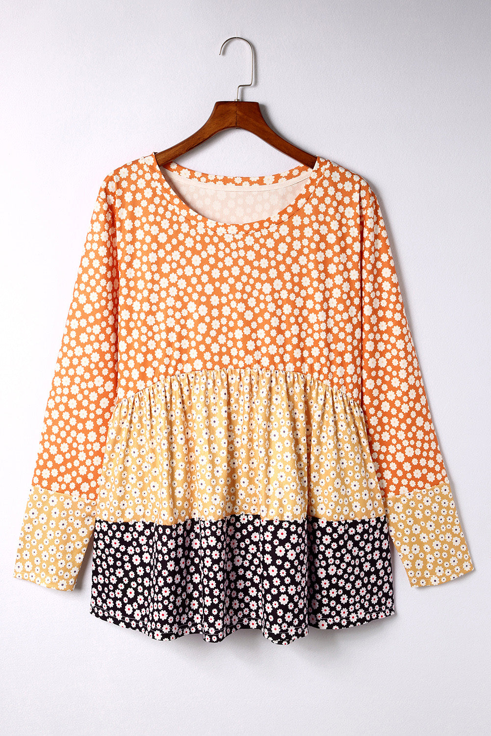 Plus Size Colorblock Blooming Daisy Long Sleeve Flowy Top