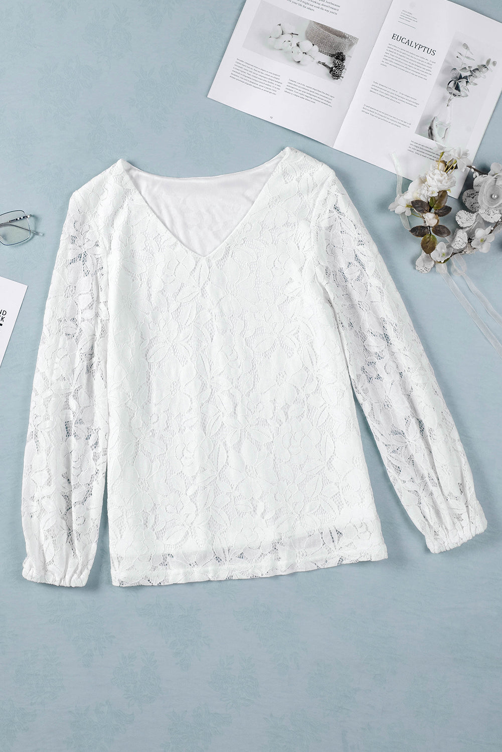 Loose Puff Sleeve Lace Blouse