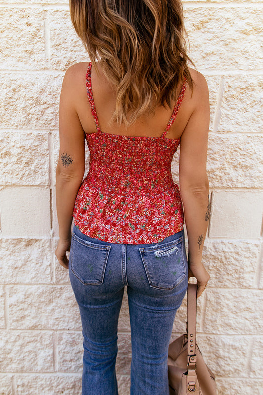 Camisole rouge à bretelles spaghetti et volants à imprimé floral