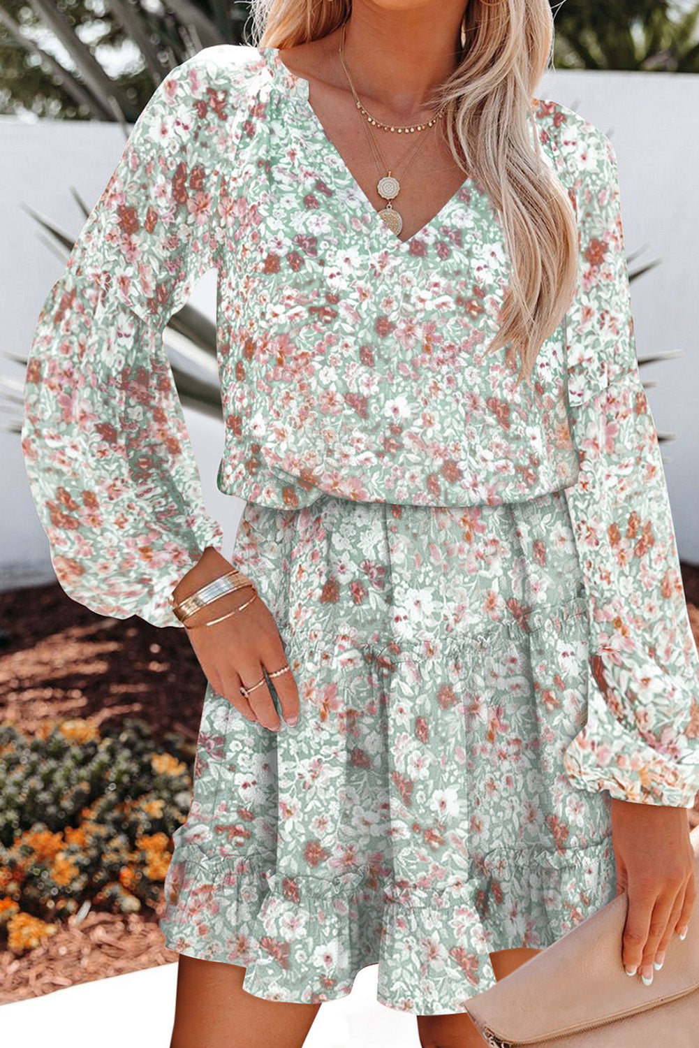 Robe tunique florale multicolore à col en V et manches bouffantes