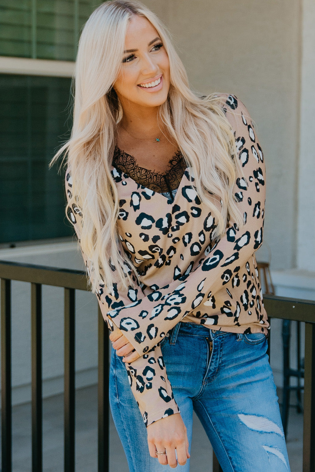 Print Lace Trim V Neck Top